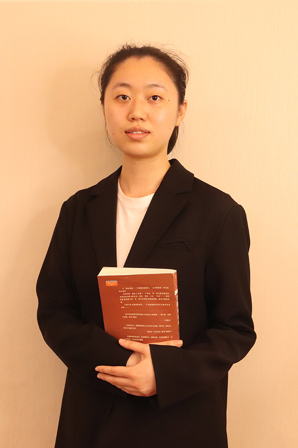 彬县梁艺 本科学历，优秀班主任
