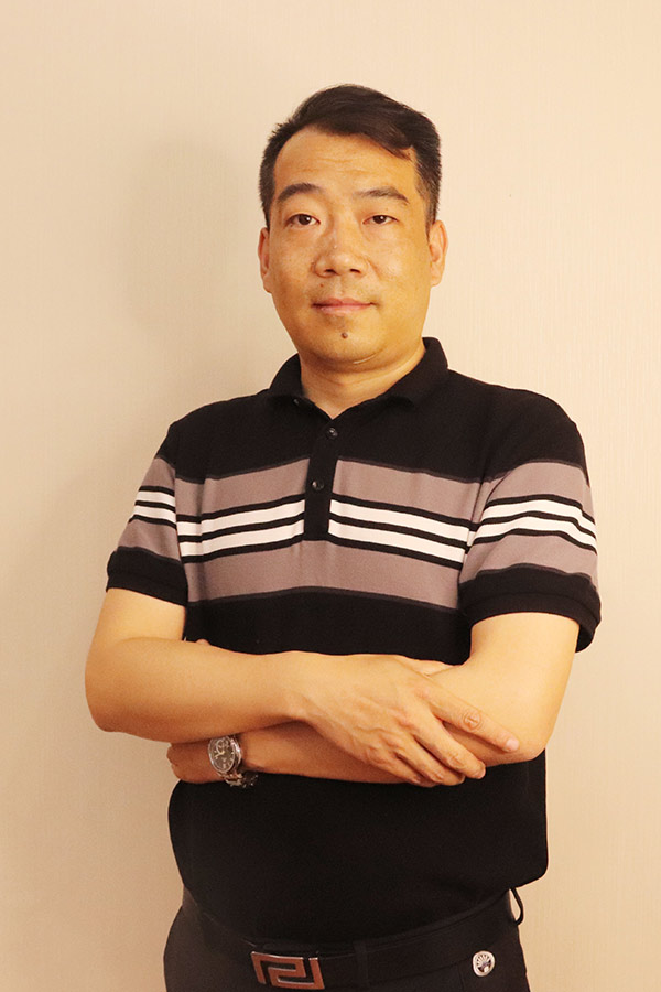 彬县冯少坤 本科学历,毕业于陕西师范大学
